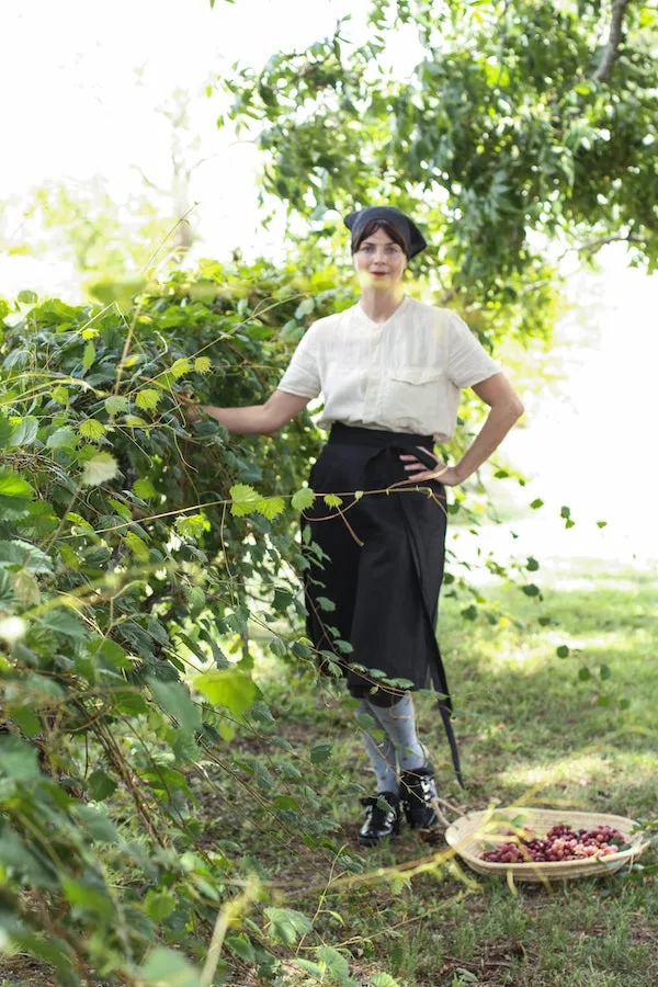 EVERYDAY BEAUTIFUL A-LINE APRON WRAP SKIRT IN BLACK LINEN