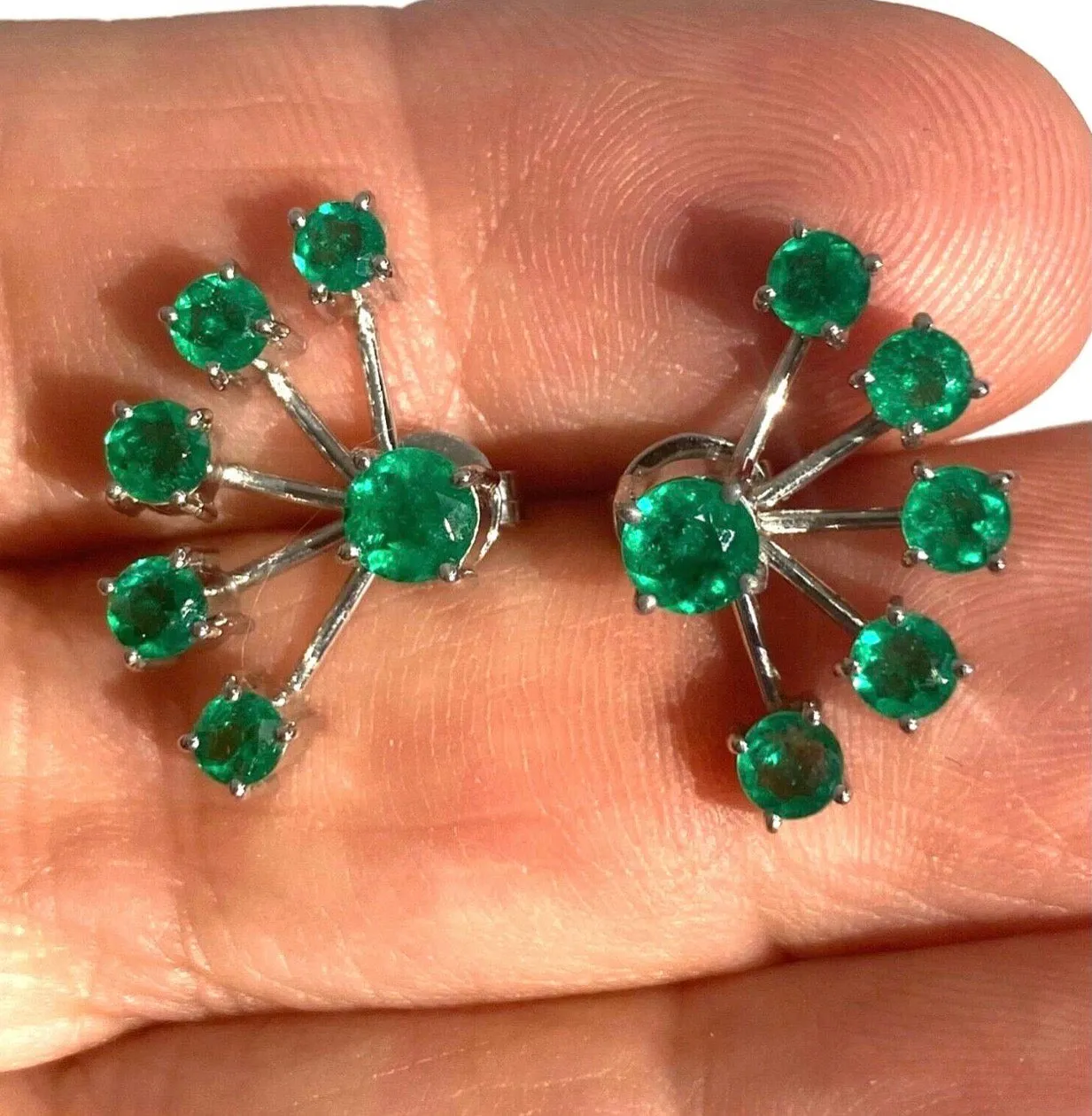Fine 4.20 Ct Natural Colombian Emeralds Stud Earrings with Jackets 18k