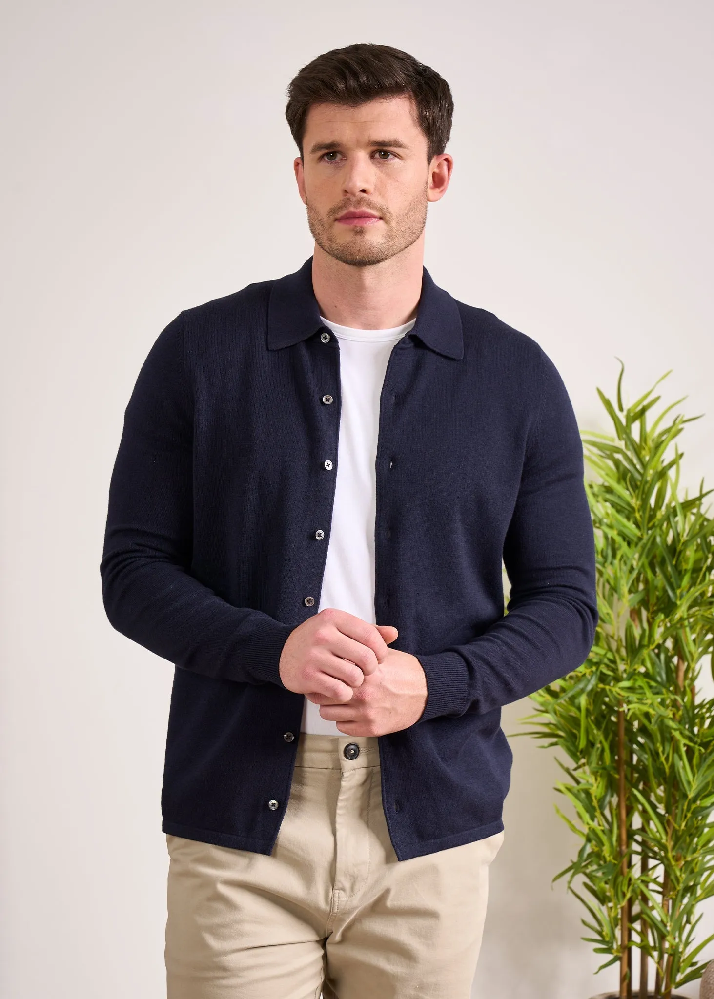 Medstead Men's Long Sleeve Shirt In Dark Navy