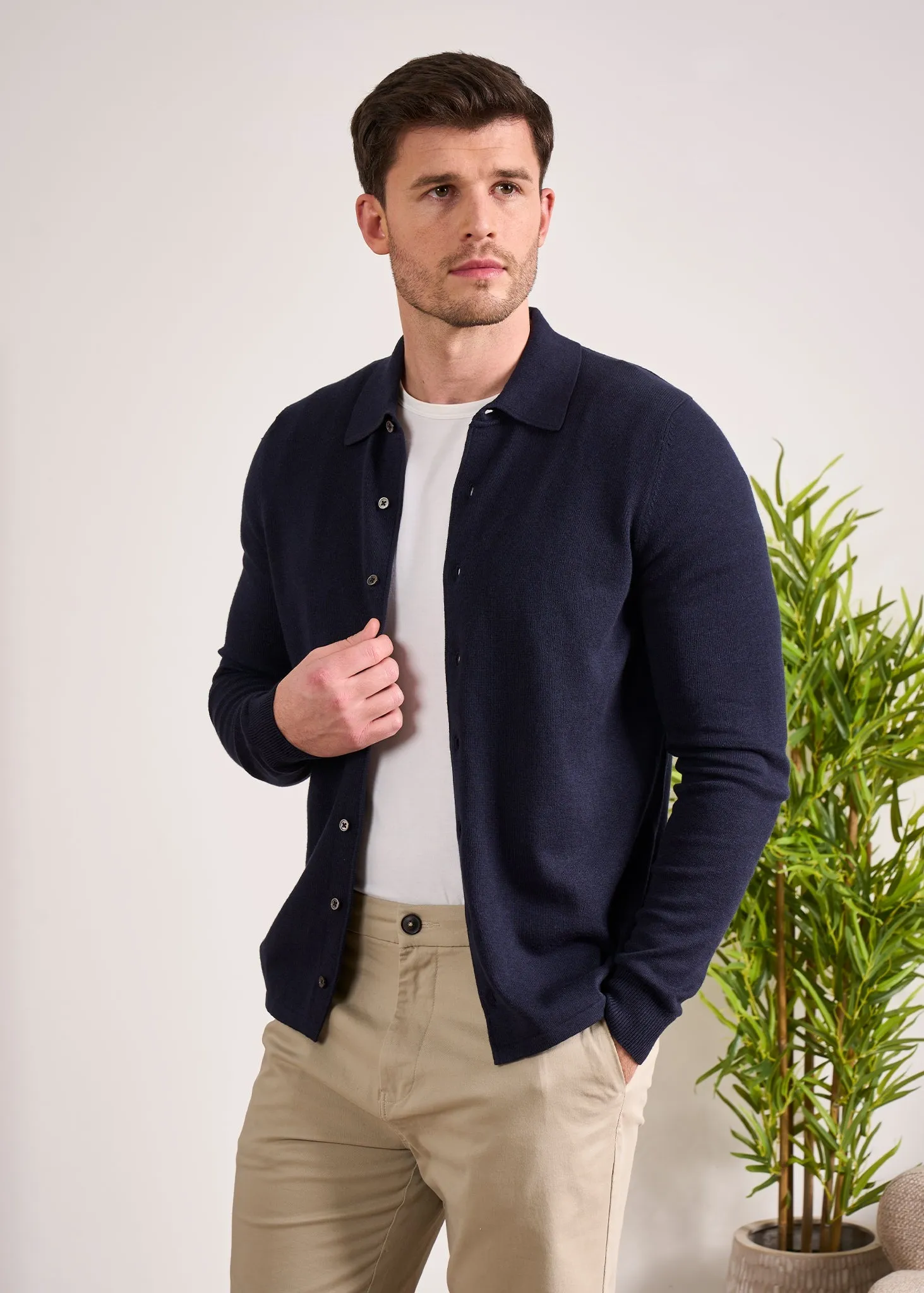 Medstead Men's Long Sleeve Shirt In Dark Navy