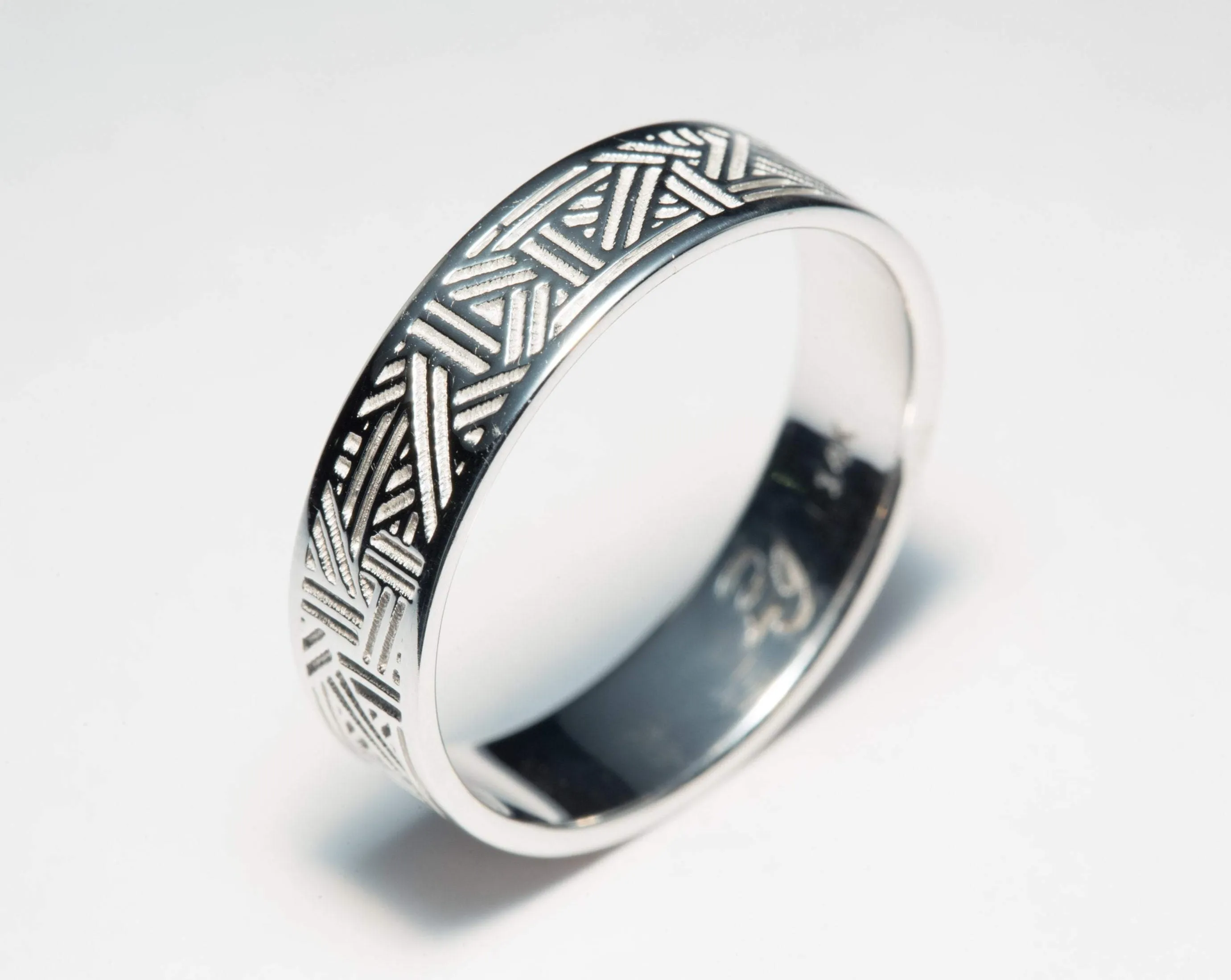 Men's Geometric Lines Wedding Ring