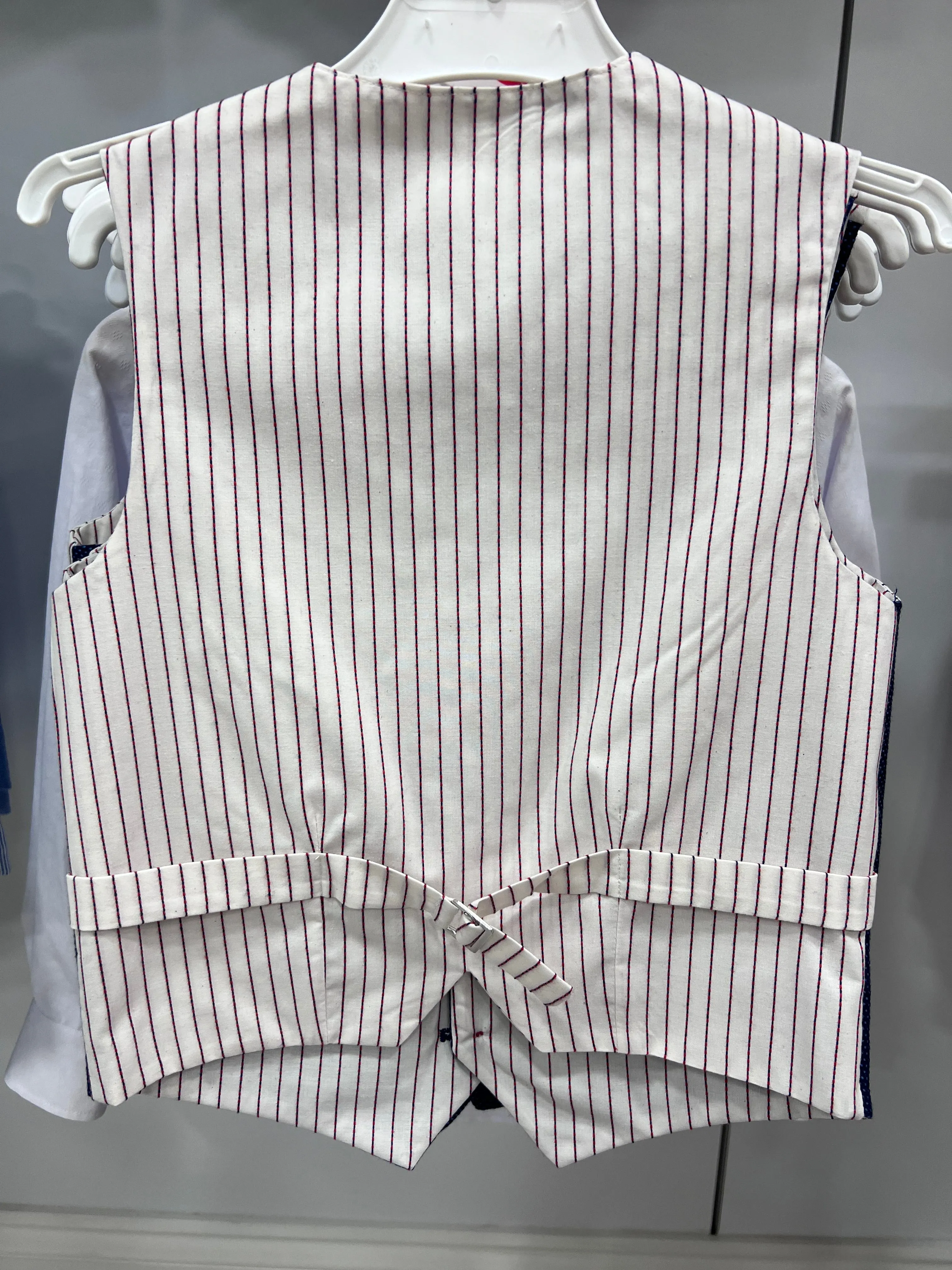 One Varones Boys Navy & Blue Speckled Waistcoat