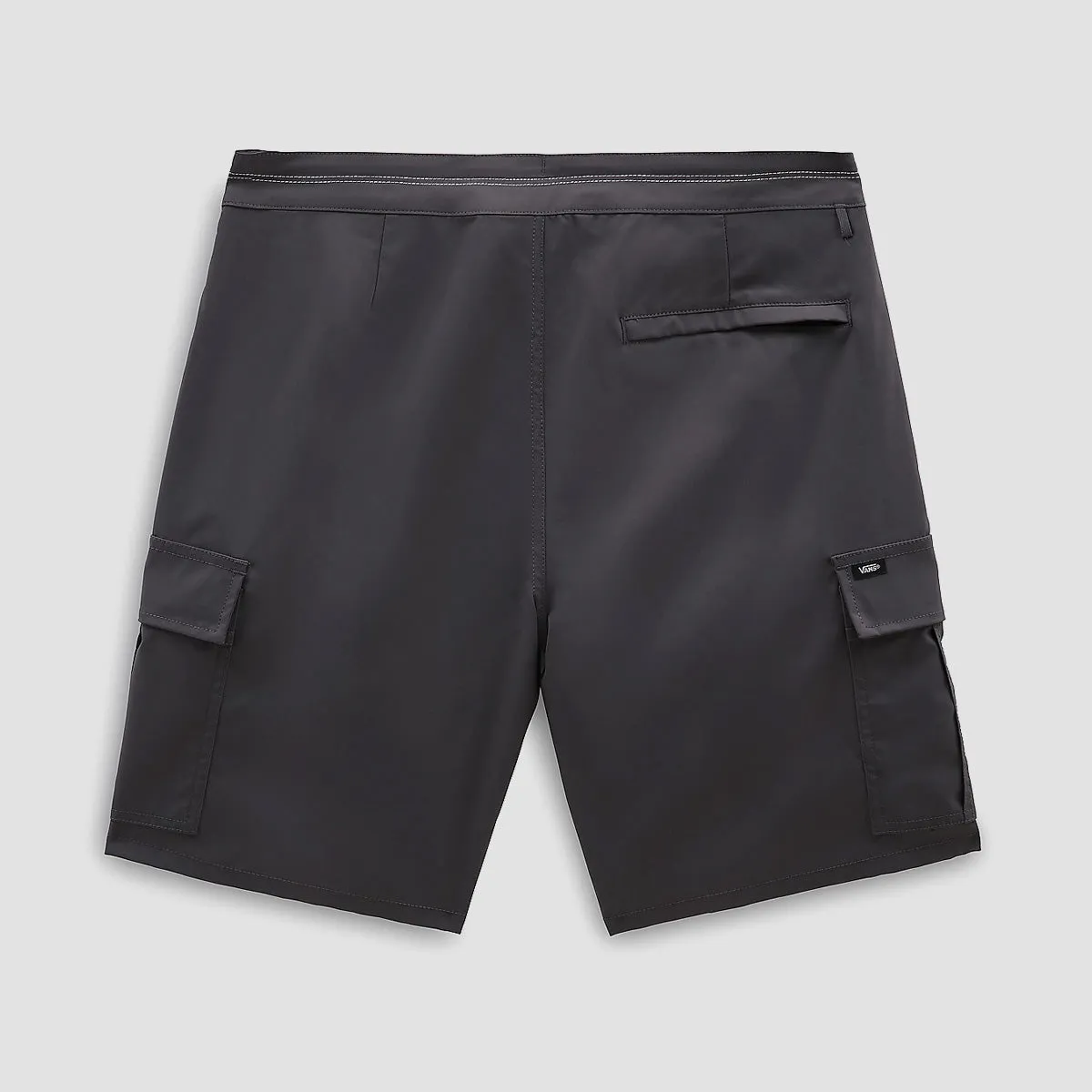 Vans MTE Voyage Essentials 19" Boardshorts Asphalt